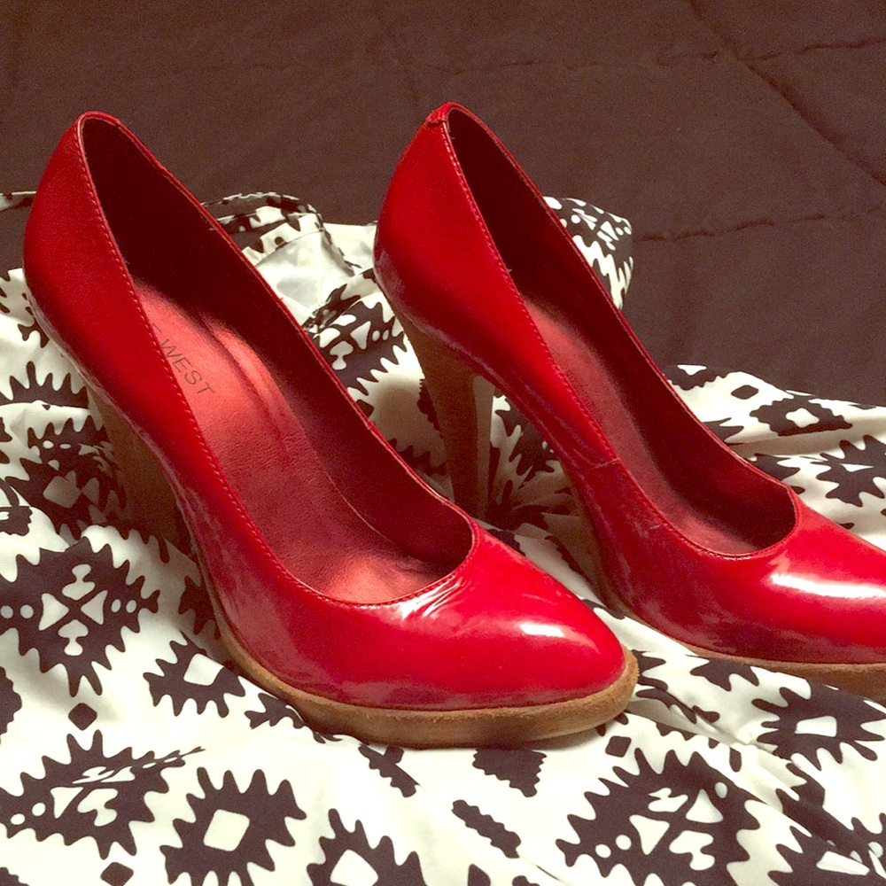 Nine West pumps